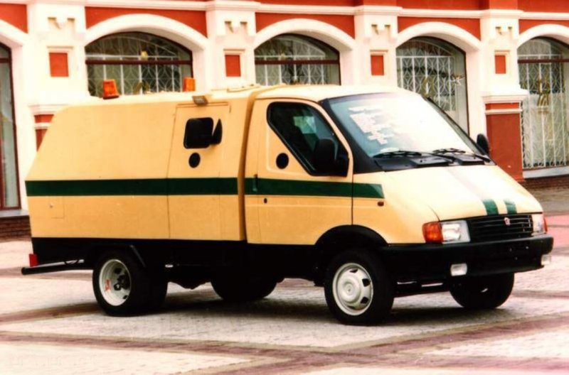 Инкассаторский автомобиль ГАЗ-3302