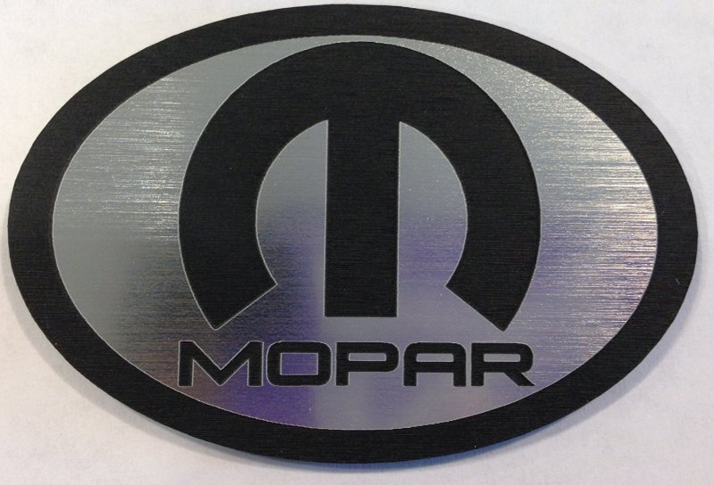 Значок Mopar