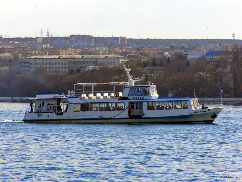 Ходовой тент на Кайман 400