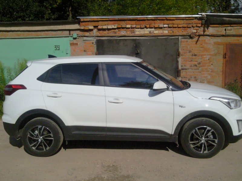 Белая Creta Hyundai диски 16