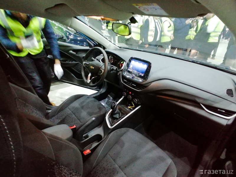 Chevrolet Onix Interior
