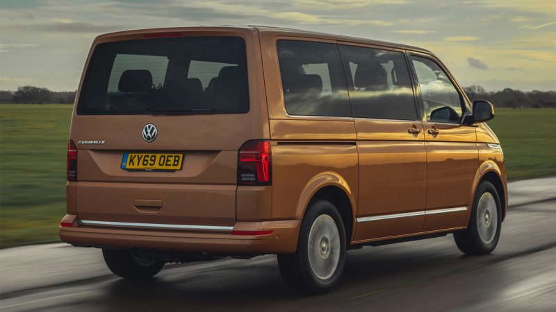 Volkswagen Multivan 2021 черный