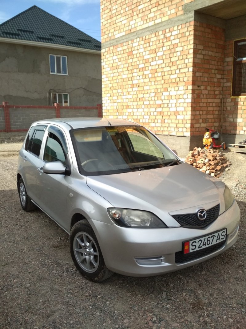 Mazda Demio 2002