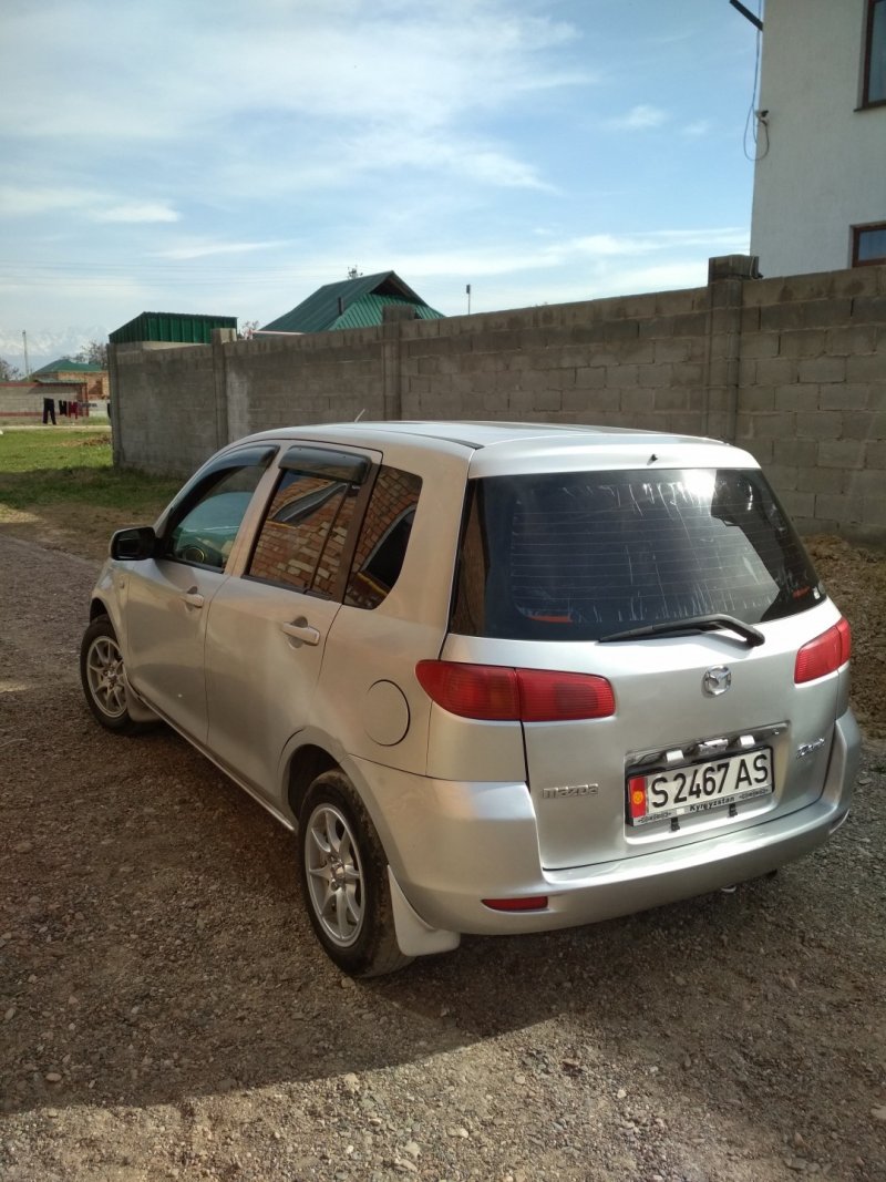 Mazda Demio 2002