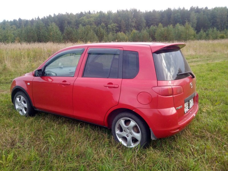 Mazda Demio II (dy), 2002