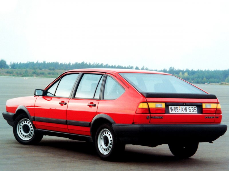 Volkswagen Passat b2 хэтчбек