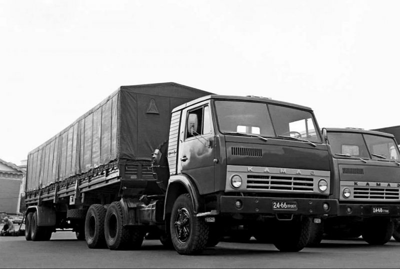 Грузовик КАМАЗ 5410