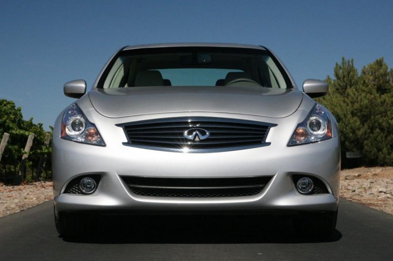 Infiniti g25 2013