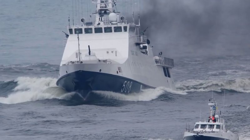 Пограничный корабль РФ В Азовском море