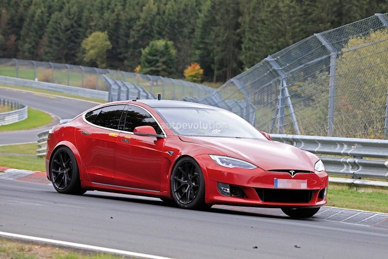 Tesla model s Plaid 2021