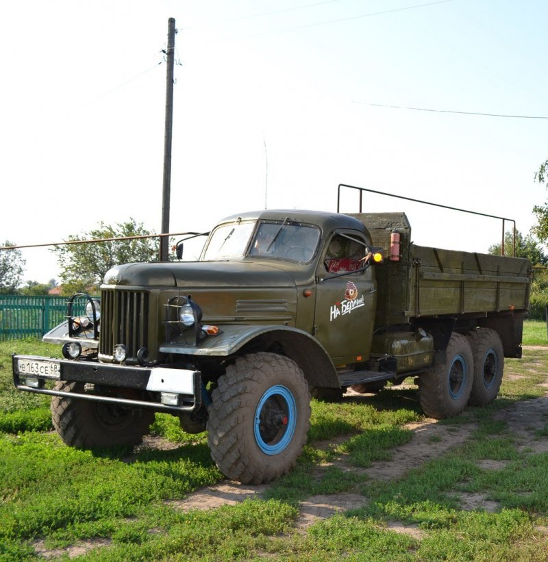 ЗИЛ 157 И Урал