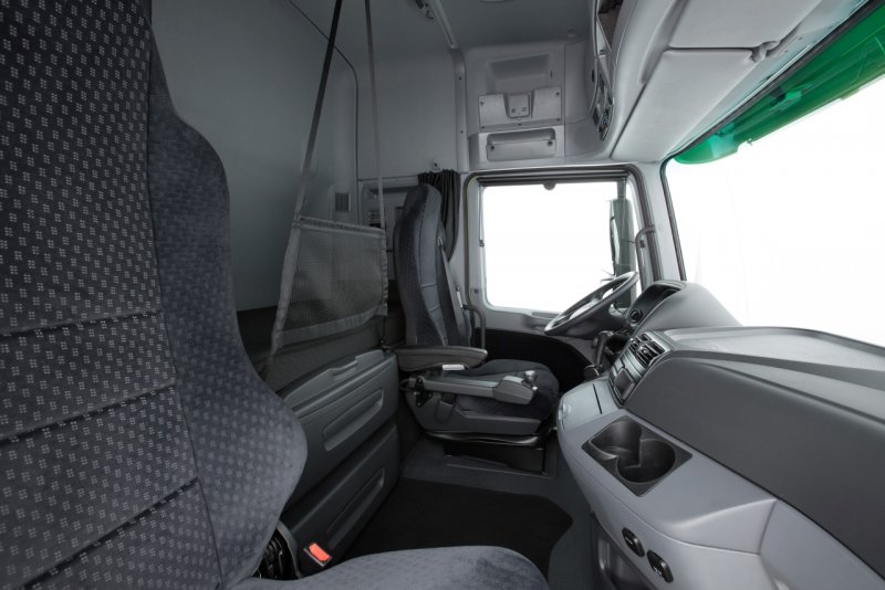 Mercedes-Benz Actros 1846 кабина
