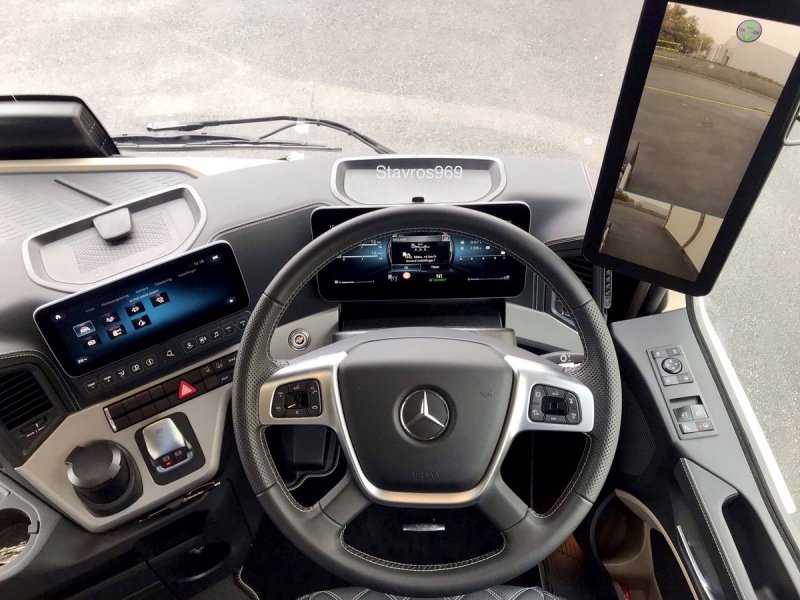Mercedes Benz Actros 2016 салон