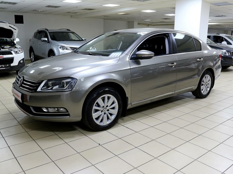 VW Tiguan бежевый металлик 2021