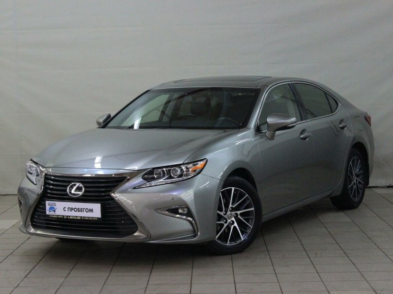 Lexus is 200 2017