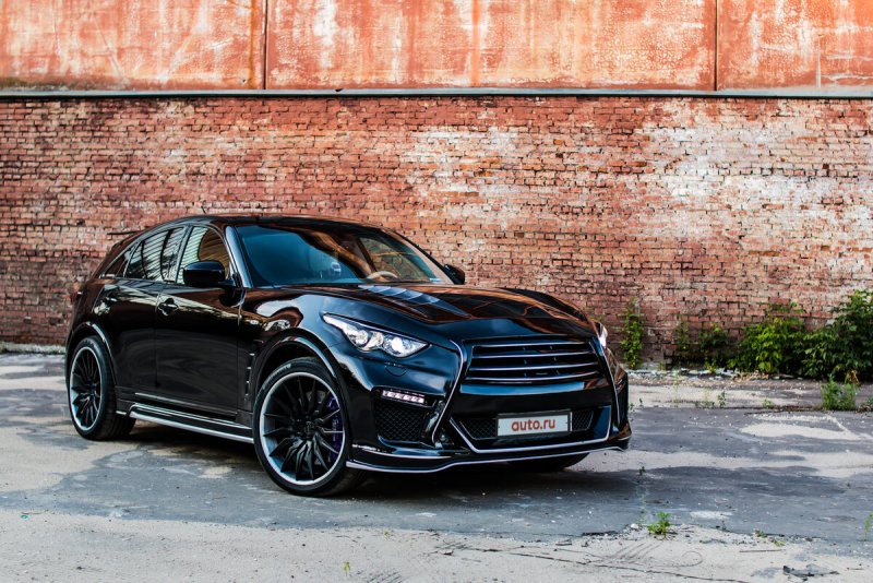 Затюнингованая Infiniti qx70