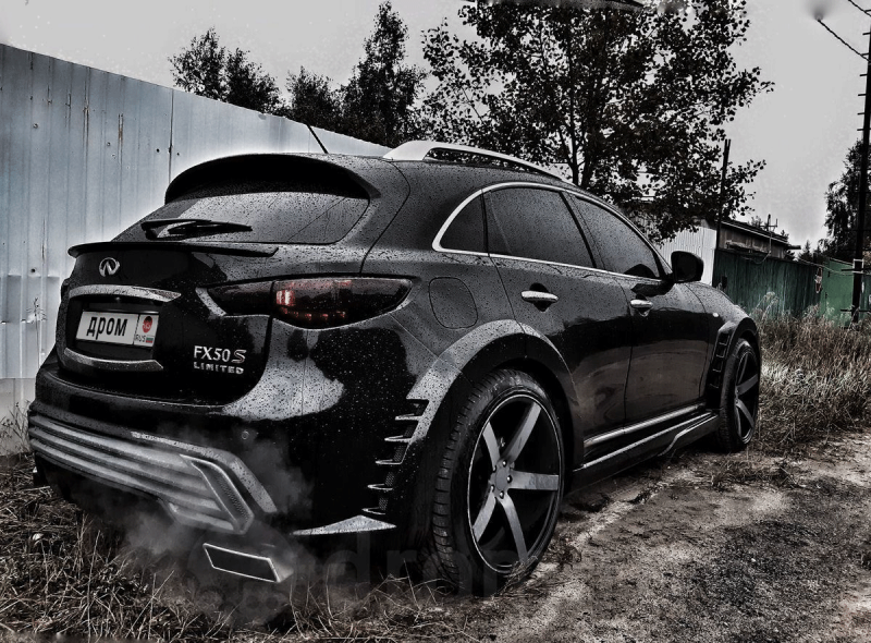 Инфинити qx70 красный