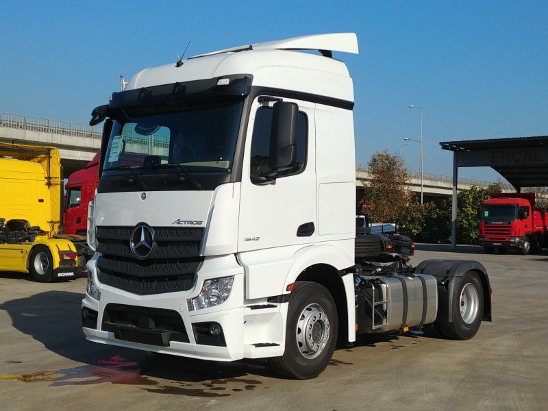 Mercedes-Benz Actros 1842