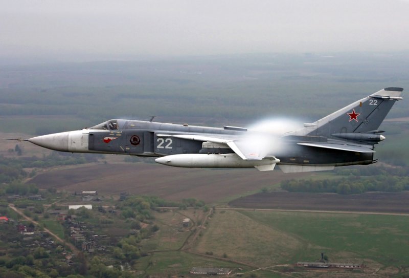 Фронтовой бомбардировщик Су-24м