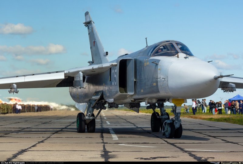 Фронтовой бомбардировщик Су-24