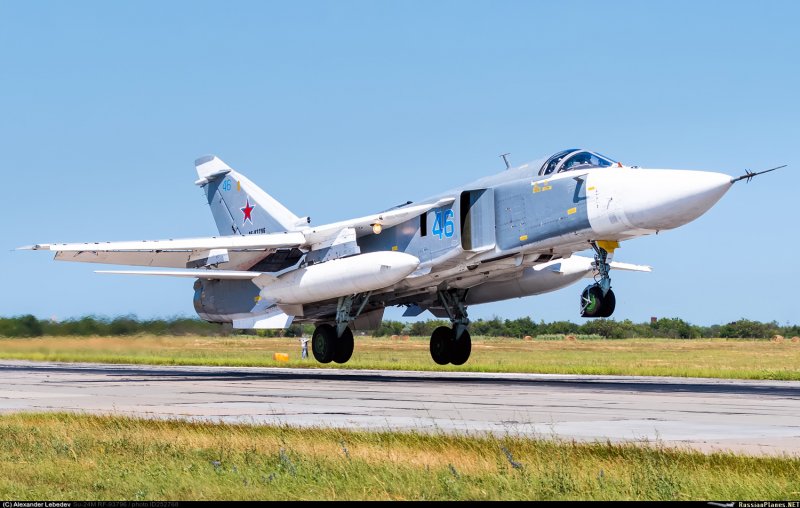 Фронтовой бомбардировщик Су-24м