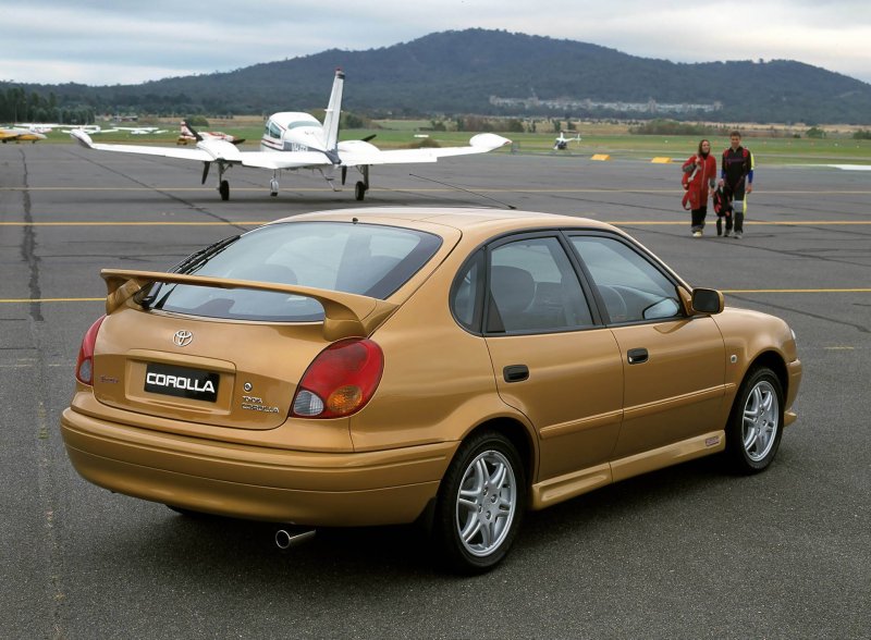 Toyota Corolla e11 Liftback