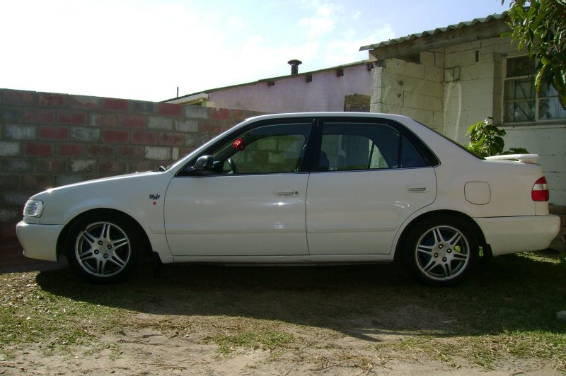 Toyota Corolla Europa 2000 Tuning
