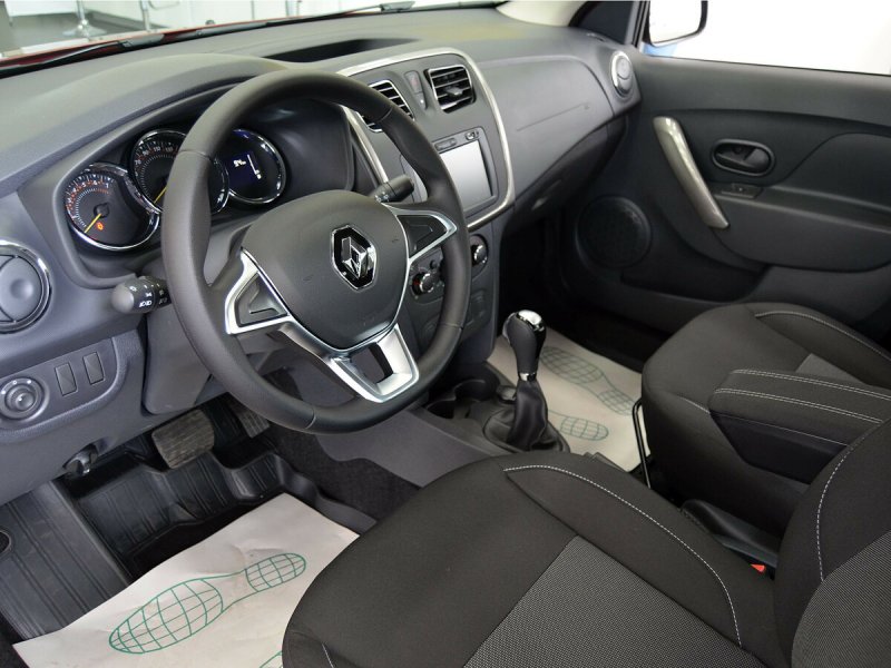 Renault Logan Stepway автомат