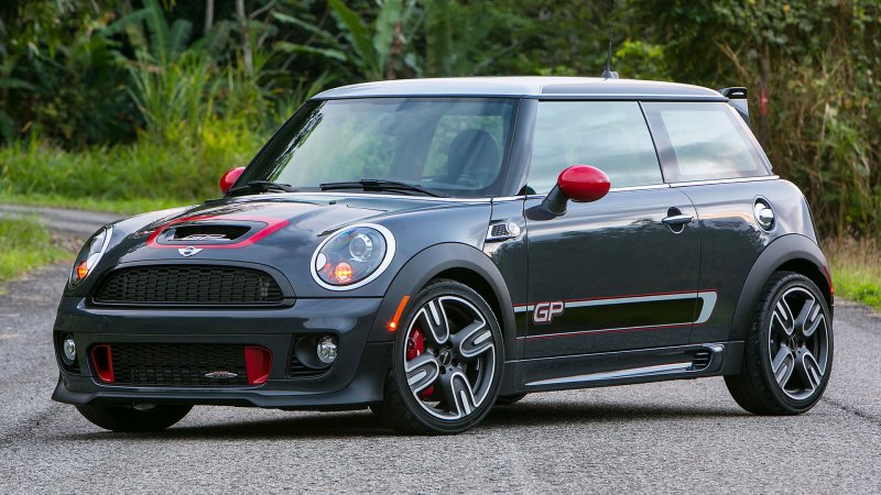 Машина Mini JCW