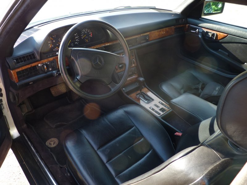 W126 Coupe Interior
