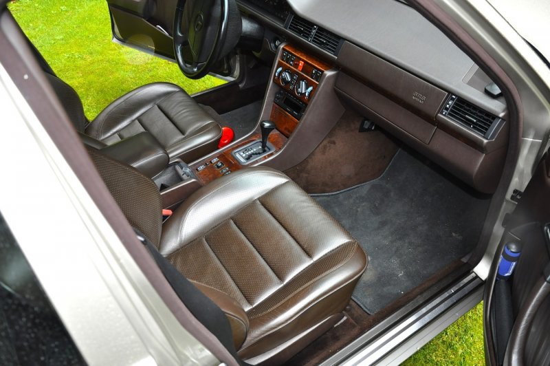 Mercedes Benz Центральная панель w126
