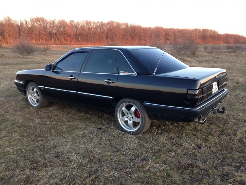 Ауди 100 с3 r17