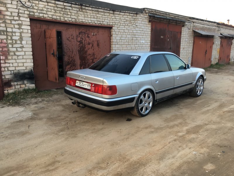 Ауди 100 с4 r18
