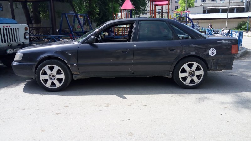 Ауди 100 с4 на 17 дисках