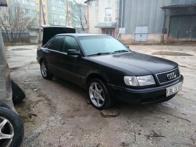 Ауди 100 45 черная