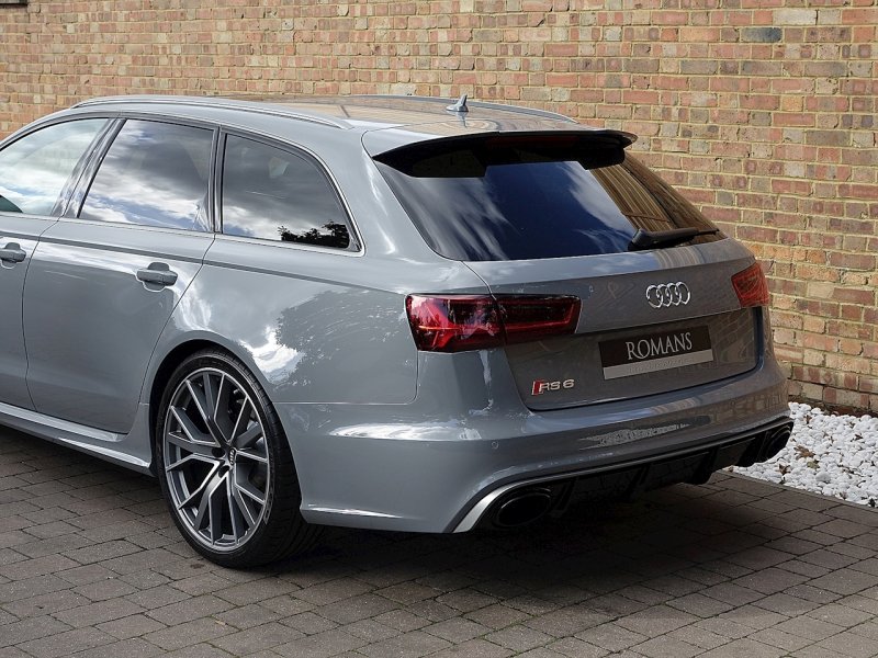 Audi rs6 avant серая