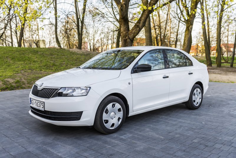 Skoda Rapid седан