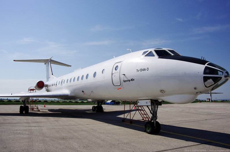 Ту-134убл черная Жемчужина