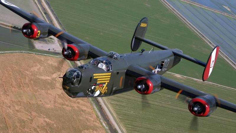 Самолет b-24 Liberator