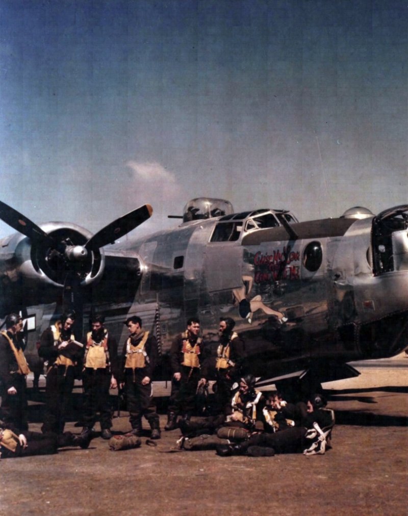 B-24 бомбардировщик Лидер яркий