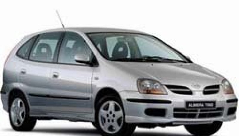 Nissan Almera Tino 2000
