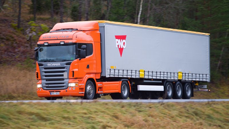 Тягач Scania r400