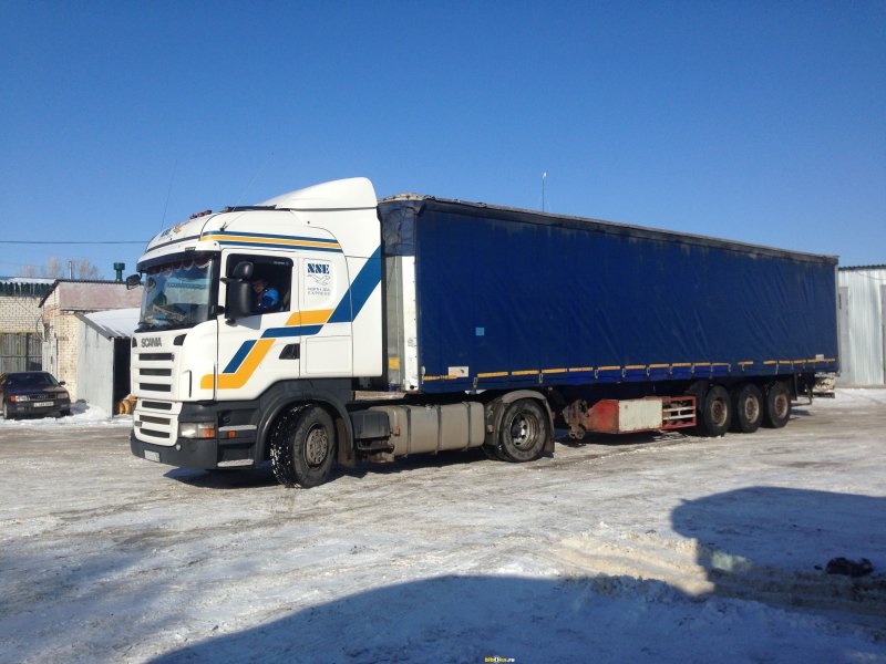 Скания 124 с полуприцепом реф