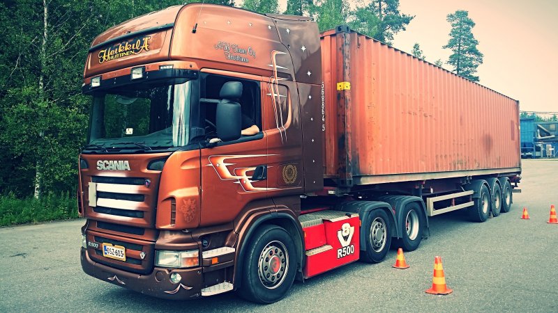 Тягач Scania r500