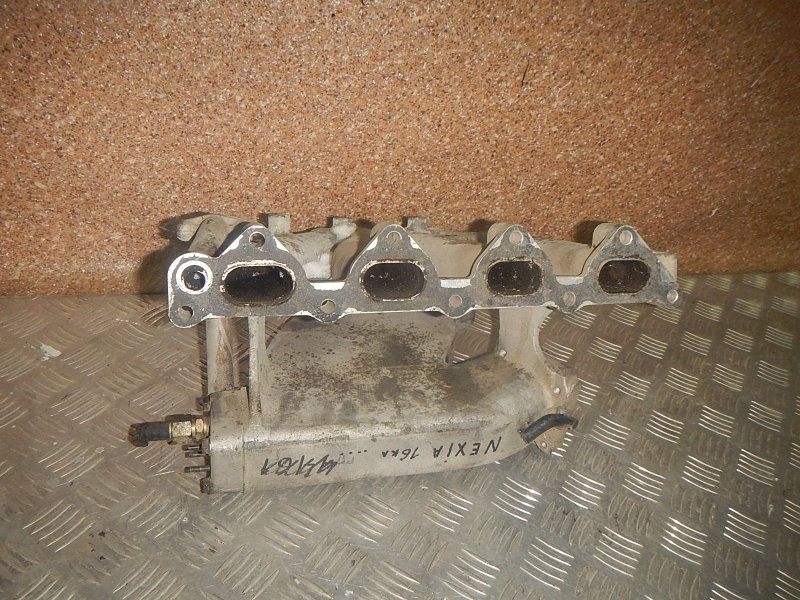 Клапанная крышка Daewoo Nexia 1.6 16v