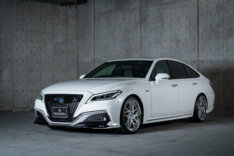 Toyota Crown 2021