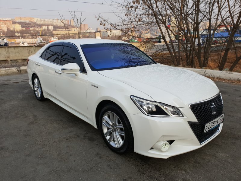 Toyota Crown athlete s 2019
