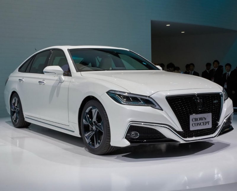 Toyota Crown 2020