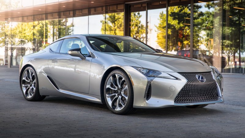 Lexus LC 500 серый