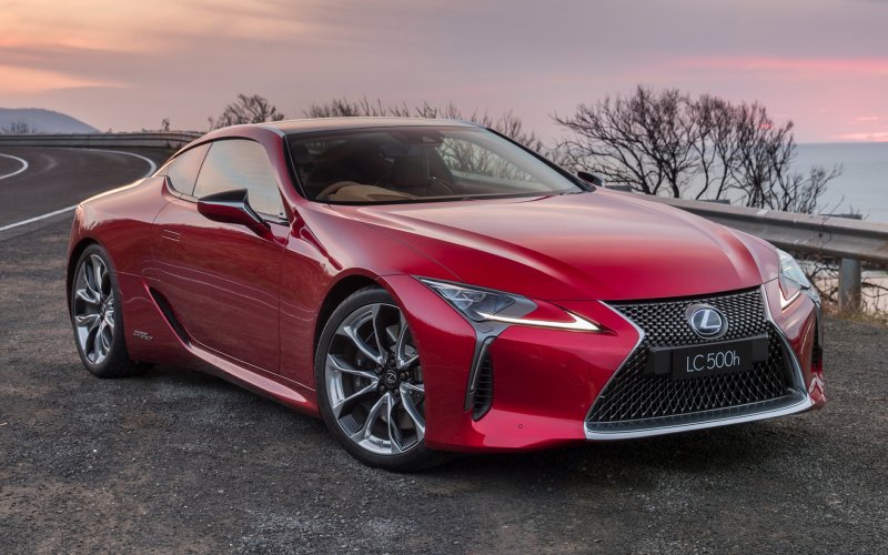 Lexus LC 500h купе